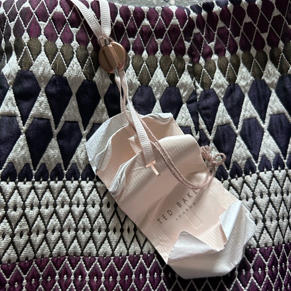 Ted Baker London Metallic Geometric Jacquard Mini Skirt NWT - Picture 2 of 7